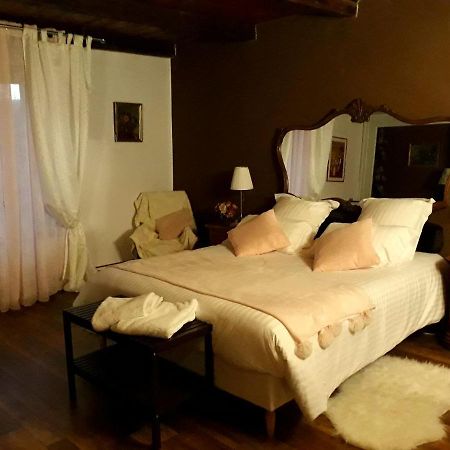 Bed And Breakfast "Le Moulin A Grains" Menil-la-Horgne ภายนอก รูปภาพ