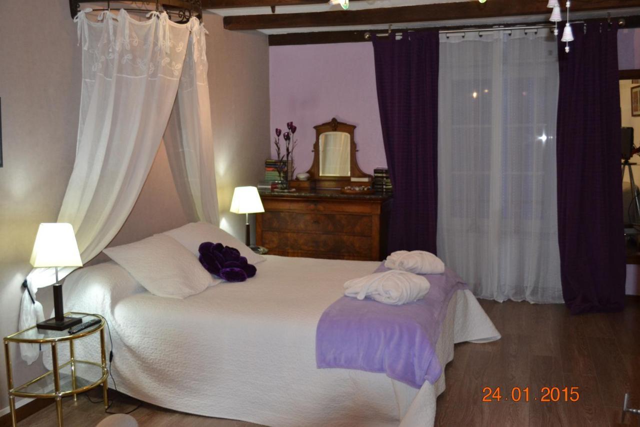 Bed And Breakfast "Le Moulin A Grains" Menil-la-Horgne ภายนอก รูปภาพ