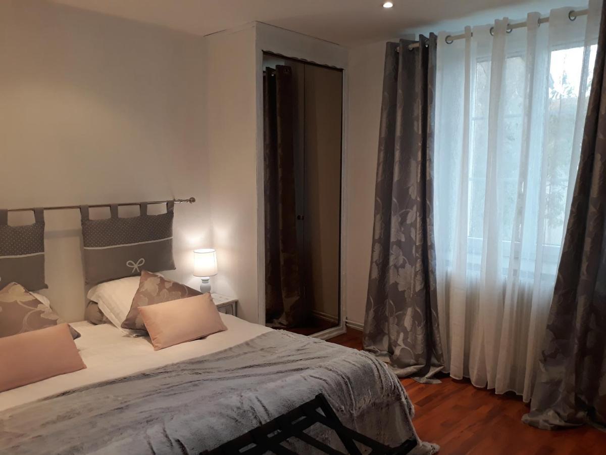 Bed And Breakfast "Le Moulin A Grains" Menil-la-Horgne ภายนอก รูปภาพ