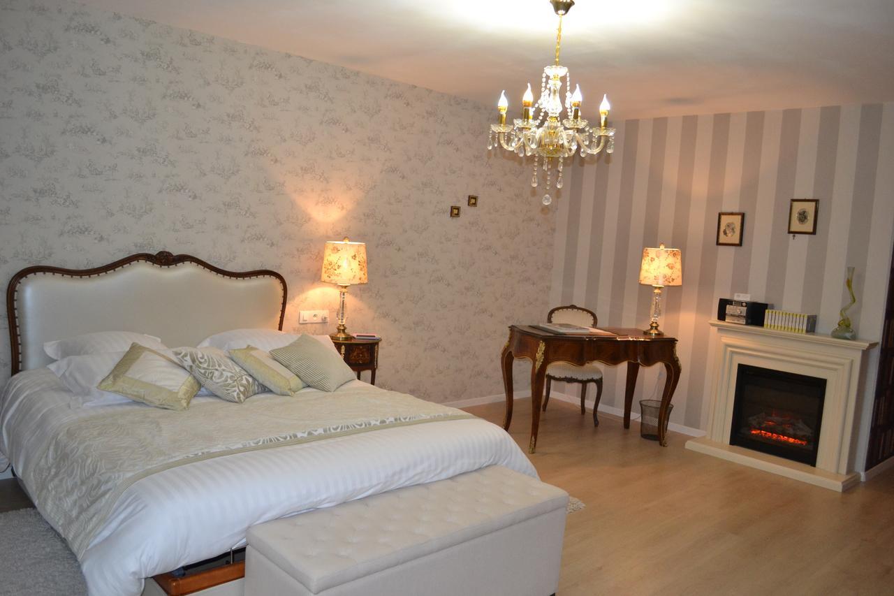 Bed And Breakfast "Le Moulin A Grains" Menil-la-Horgne ภายนอก รูปภาพ